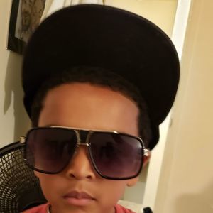 Meet your Posher, Arnold